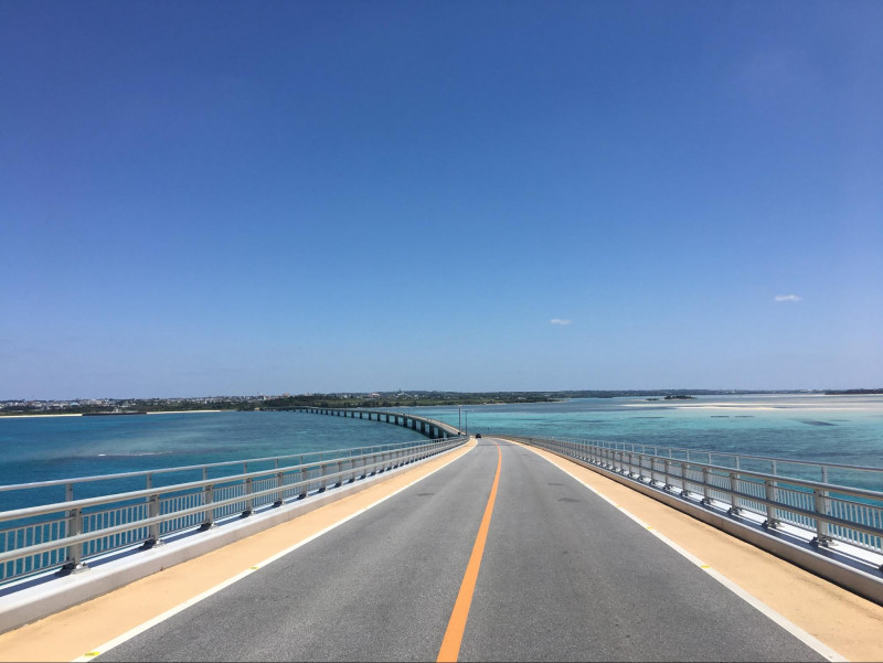 沖縄 宮古島から繋がる３つの島 池間島 来間島 伊良部島 の橋