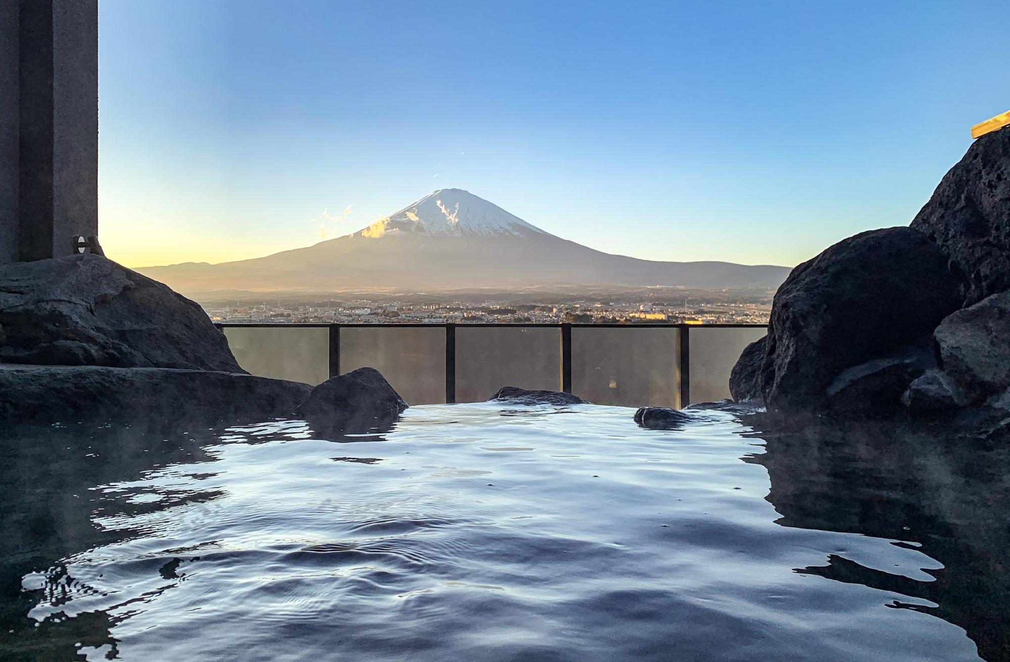 富士山を望む絶景日帰り温泉『木の花の湯』が、御殿場プレミアム