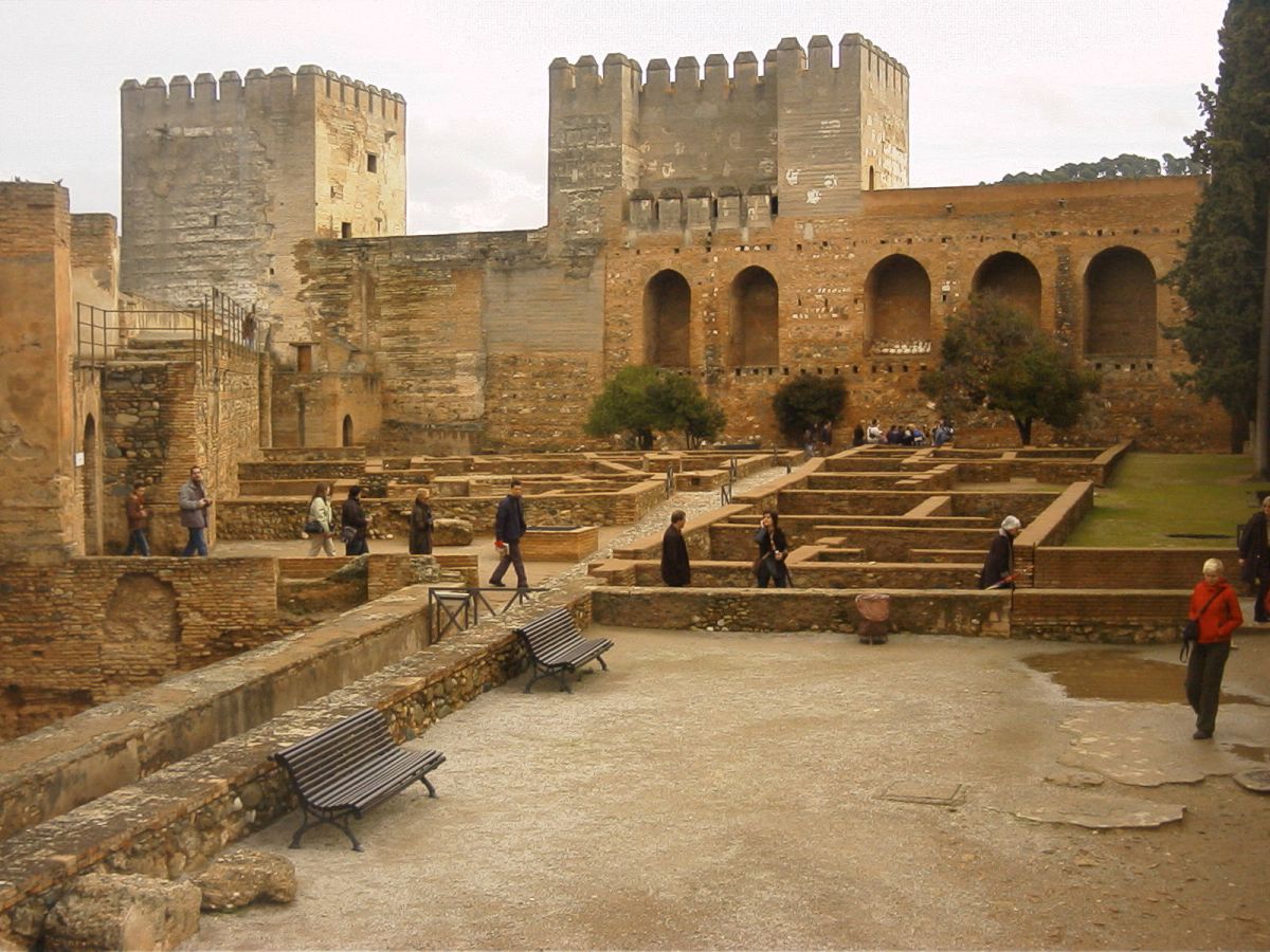 スペイン】古都グラナダの美しき世界遺産「アルハンブラ宮殿」