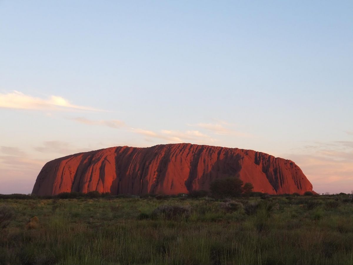 エアーズロック です。 エアーズロック】完全観光ガイド！おすすめスポットと楽しみ方をご紹介