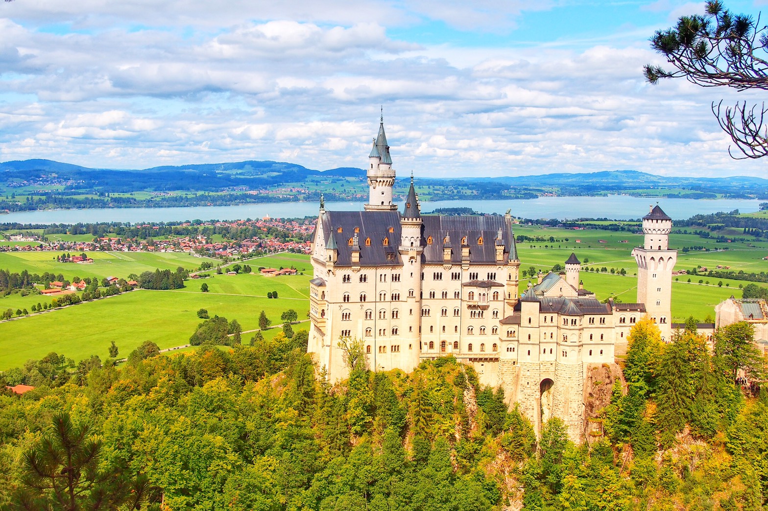 ドイツ シンデレラ城のモデルと言われている ノイシュヴァンシュタイン城