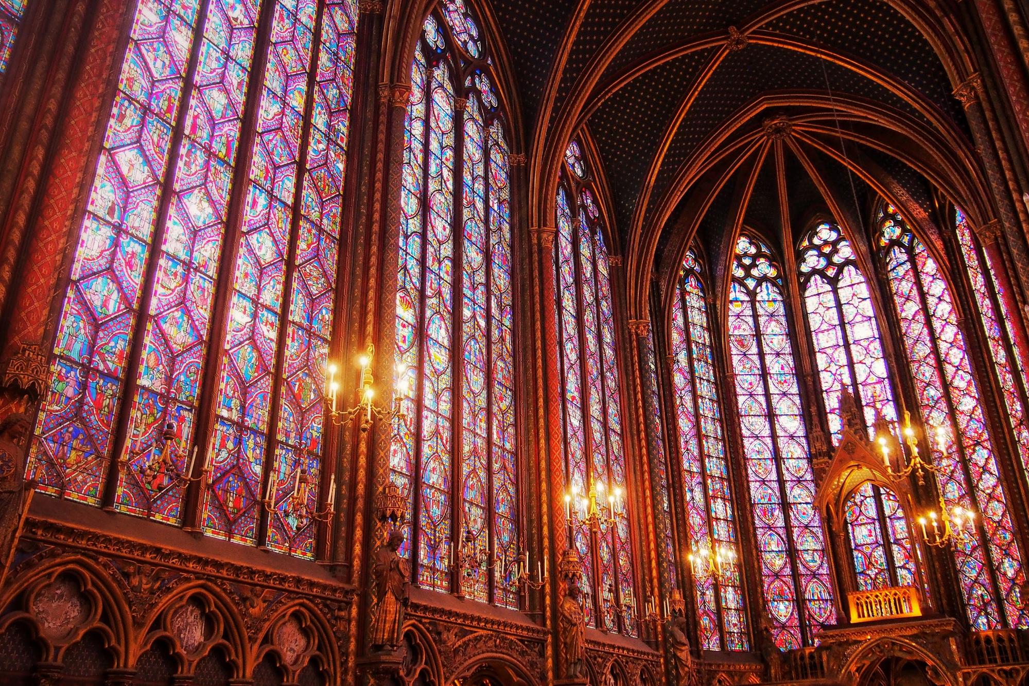 フランス パリ最古のステンドグラスが美しい サント シャペル教会
