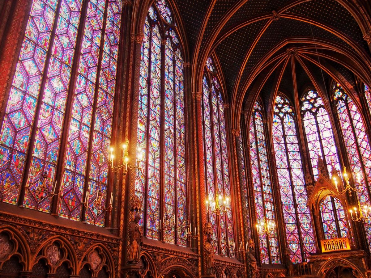 フランス】パリ最古のステンドグラスが美しい「サント・シャペル教会」