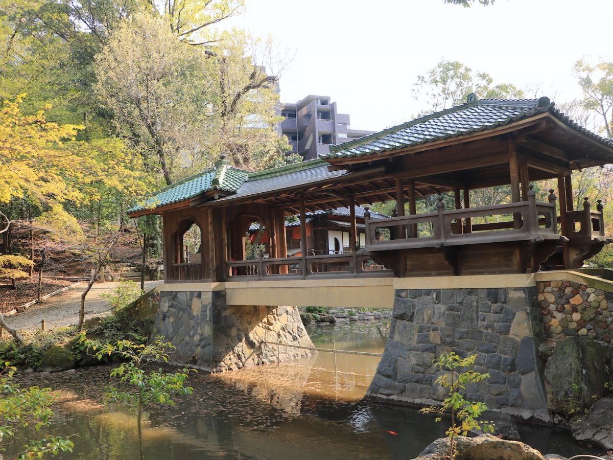 【ぶらりと近場を】名古屋覚王山の隠れ家『揚輝荘』とおしゃれカフェで過ごす休日