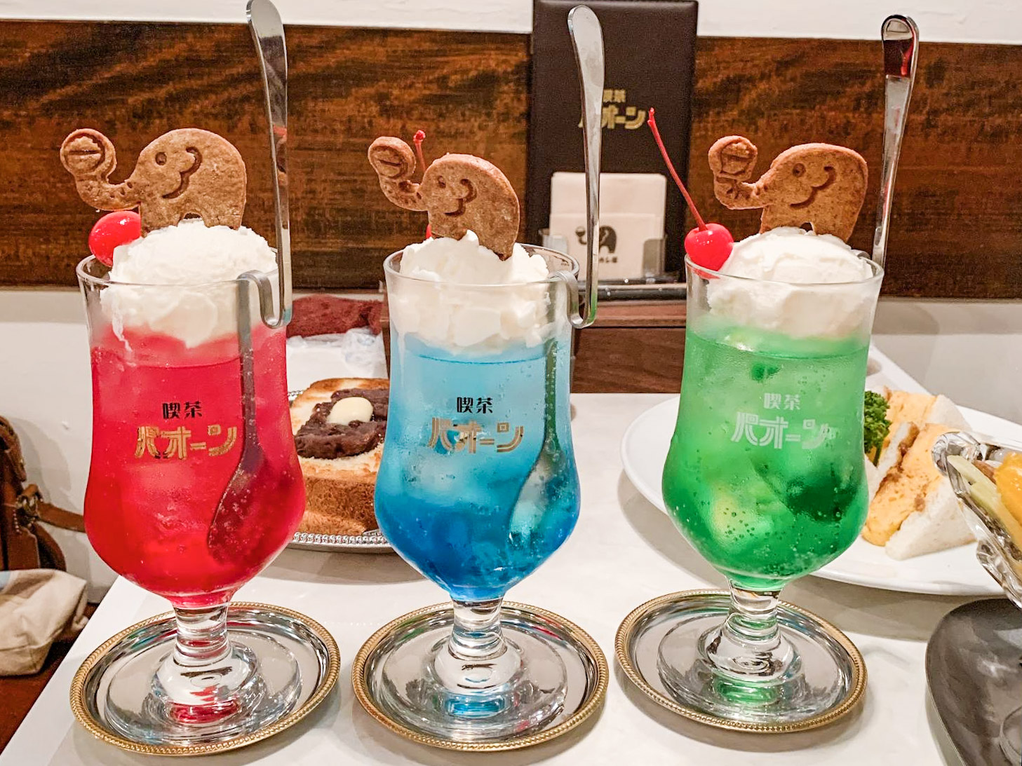 東京 レトロかわいい見た目で人気の クリームソーダ を飲めるカフェ4選 ガジェット通信 Getnews